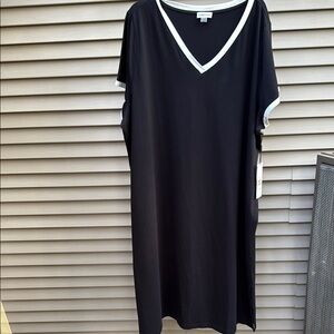 NWT Calvin Klein Black Dress with White Accents Size 3X